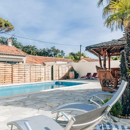 Reve D'azur En Bord De Mer, Avec Piscine Partagee, Parking Barbecue, Draps Inclus A La Nartelle Hébergement de vacances *