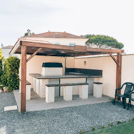 Plage de la Nartelle- Studio 20m2- Piscine partagée - parking - BBQ -calme&détente au Rêve D'Azur à quelques pas de la plage- Check-in 17h-20h maximum Сasa de vacaciones *