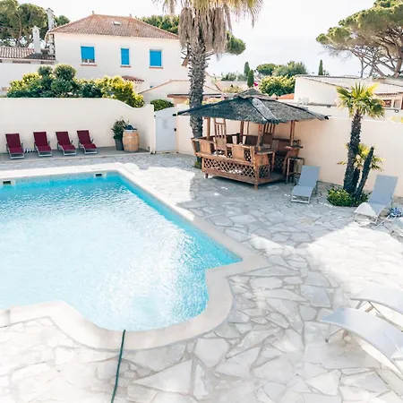 Reve D'azur En Bord De Mer, Avec Piscine Partagee, Parking Barbecue, Draps Inclus A La Nartelle Holiday home Sainte-Maxime
