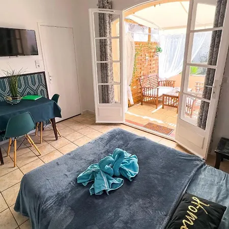 Reve D'azur En Bord De Mer, Avec Piscine Partagee, Parking Barbecue, Draps Inclus A La Nartelle Sainte-Maxime
