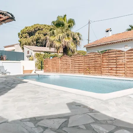Reve D'azur En Bord De Mer, Avec Piscine Partagee, Parking Barbecue, Draps Inclus A La Nartelle