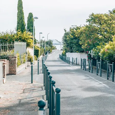 Reve D'azur En Bord De Mer, Avec Piscine Partagee, Parking Barbecue, Draps Inclus A La Nartelle * Sainte-Maxime