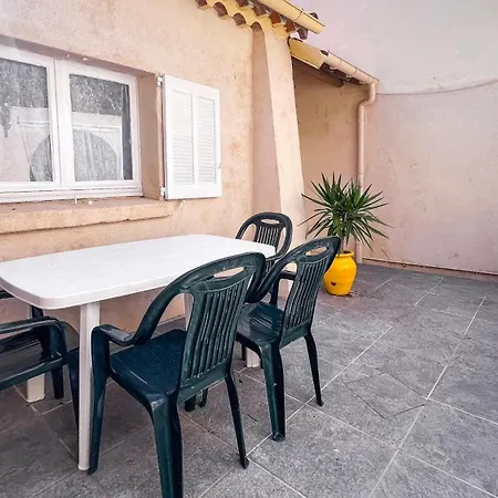 Reve D'azur En Bord De Mer, Avec Piscine Partagee, Parking Barbecue, Draps Inclus A La Nartelle Holiday home Sainte-Maxime