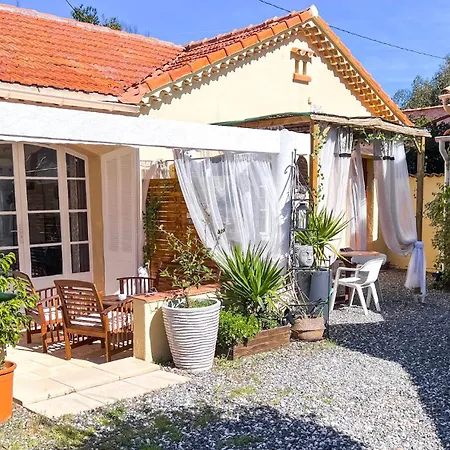 Reve D'azur En Bord De Mer, Avec Piscine Partagee, Parking Barbecue, Draps Inclus A La Nartelle