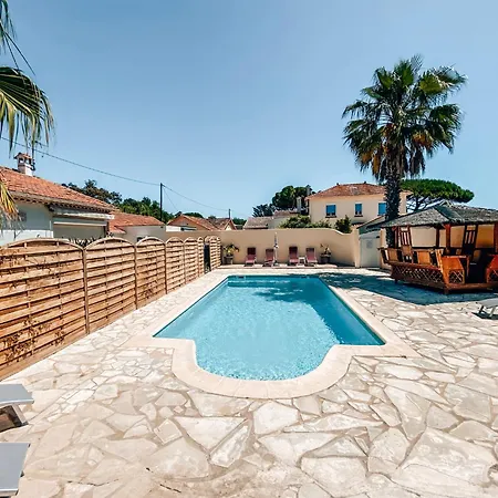 Reve D'azur En Bord De Mer, Avec Piscine Partagee, Parking Barbecue, Draps Inclus A La Nartelle Holiday home *
