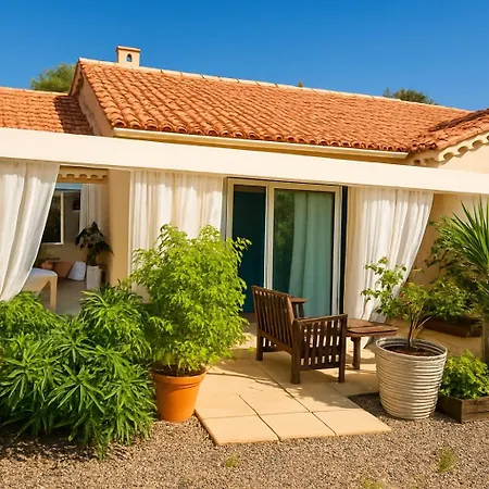 Reve D'azur En Bord De Mer, Avec Piscine Partagee, Parking Barbecue, Draps Inclus A La Nartelle Prázdninový dům Sainte-Maxime