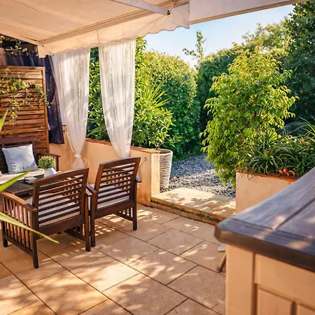 Reve D'Azur -Studio 20M2- Plage De La Nartelle - Arrivee 17H-20H Maximum - Sejour Au Calme Caution 100E *