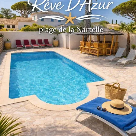 Plage de la Nartelle- Studio 20m2- Piscine partagée - parking - BBQ -calme&détente au Rêve D'Azur à quelques pas de la plage- Check-in 17h-20h maximum Сasa de vacaciones Sainte-Maxime