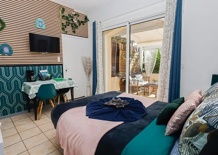 20m2 Cosy Bord De - De La Nartelle- - Piscine Partagee - Parking - Bbq - Draps Inclus سانت ماكسيم